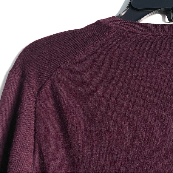 Polo Ralph Lauren Washable Wool Slim Fit V-Neck Sweater in Wine Size M EUC - Picture 16 of 16